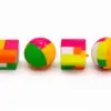 ChatGPT Image 14. Juli 2026, 13_19_33 Kindergeburtstag Mitgebsel Set – bunte Party Favors Box mit Spielzeug, Armbändern, Mini-Figuren & kleinen Überraschungen für Kinder 57 Stück