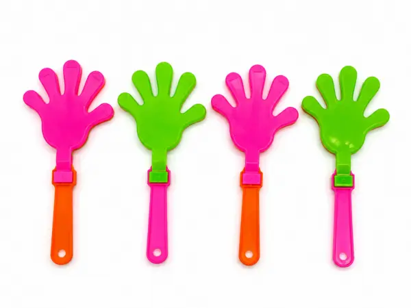 ChatGPT Image 14. Juli 2026, 14_32_14 Kindergeburtstag Mitgebsel Set – bunte Party Favors Box mit Spielzeug, Armbändern, Mini-Figuren & kleinen Überraschungen für Kinder 57 Stück